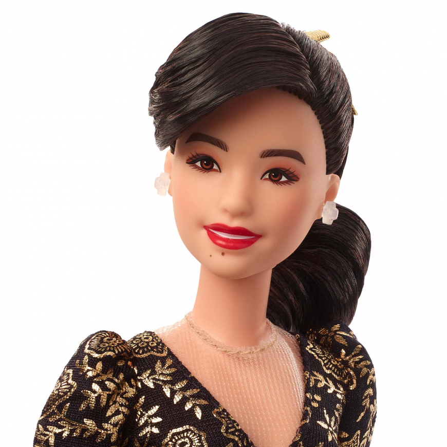 Barbie Signature Inspiring Women Kristi Yamaguchi doll