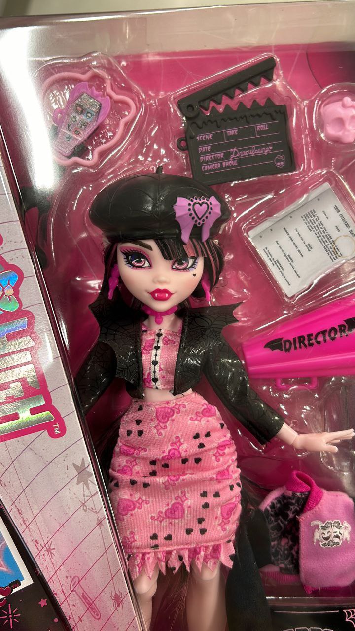 Monster High Fearbook out of the box photos