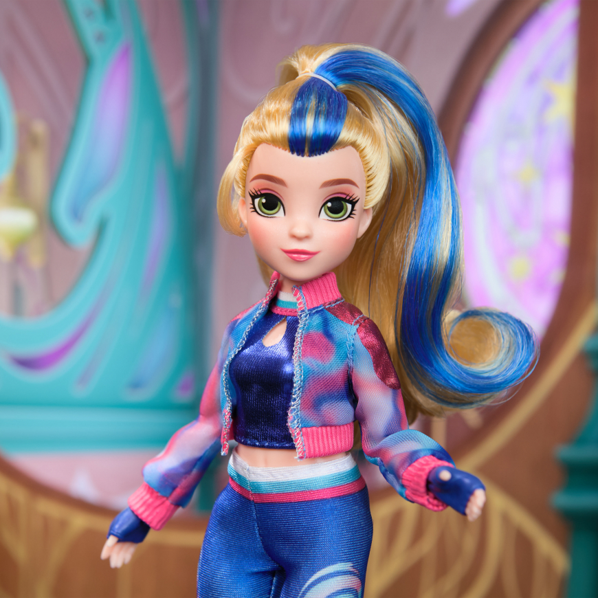 Unicorn Academy Isabel fashion doll