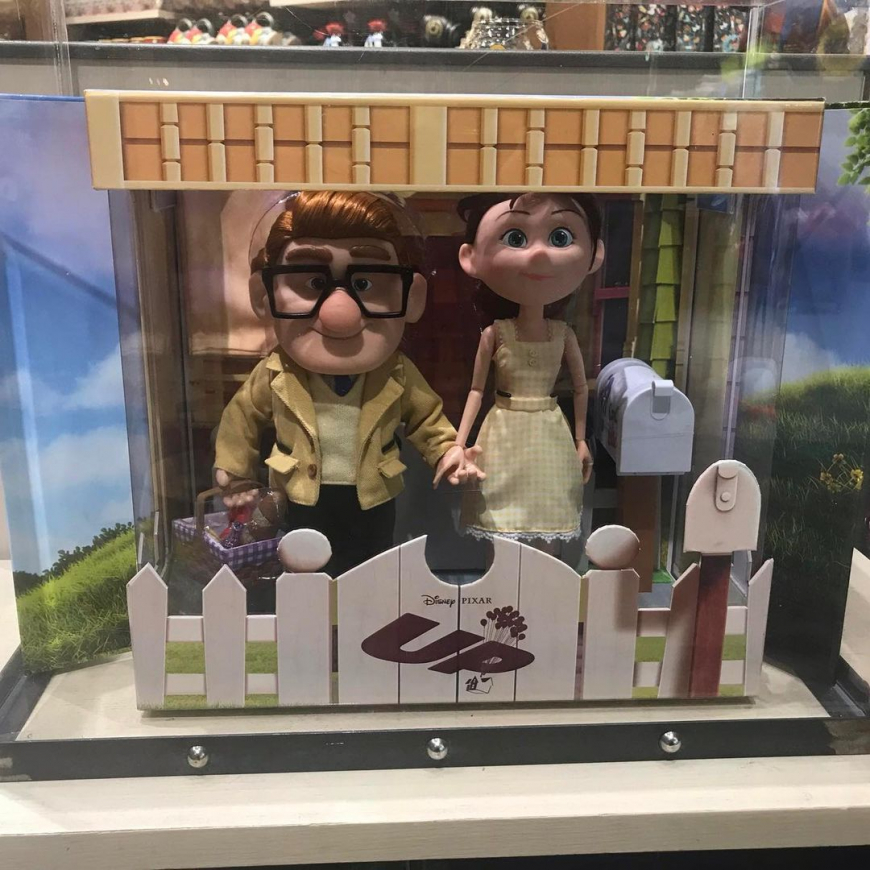 Disney Store Pixar Up Carl and Ellie Limited edition Dolls 2-pack