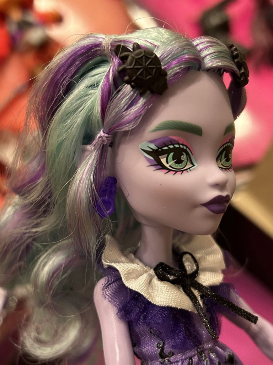 Monster High Fearbook out of the box photos
