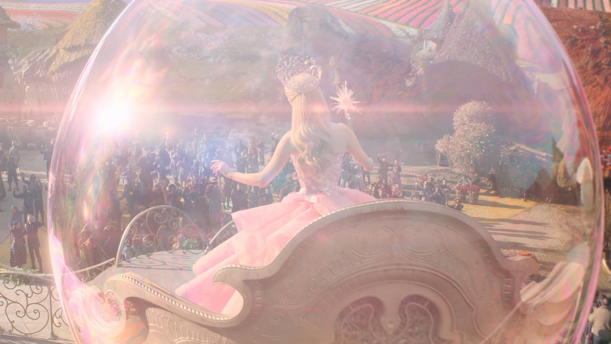 HD wallpapers Wicked movie 2024 with Ariana Grande as Glinda and Cynthia Erivo as Elphaba