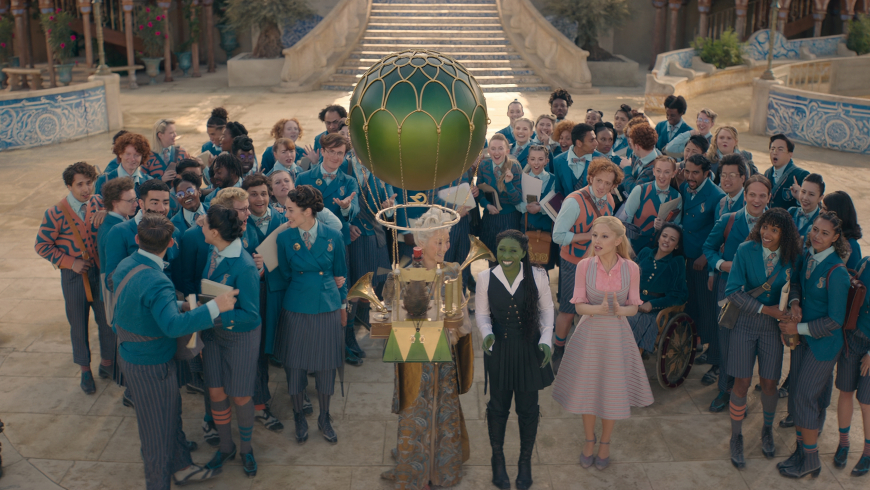 HD wallpapers Wicked movie 2024 with Ariana Grande as Glinda and Cynthia Erivo as Elphaba