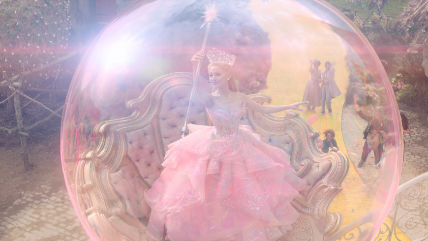 HD wallpapers Wicked movie 2024 with Ariana Grande as Glinda and Cynthia Erivo as Elphaba