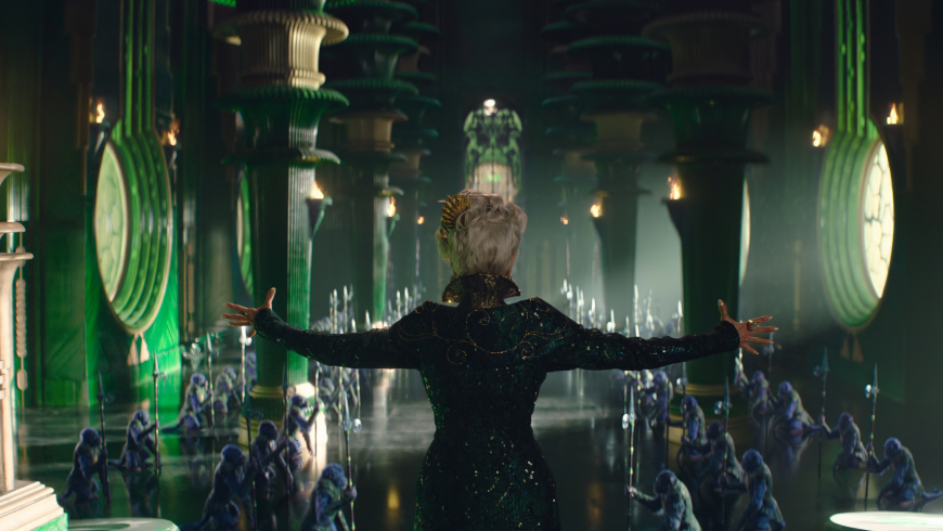 HD wallpapers Wicked movie 2024 with Ariana Grande as Glinda and Cynthia Erivo as Elphaba