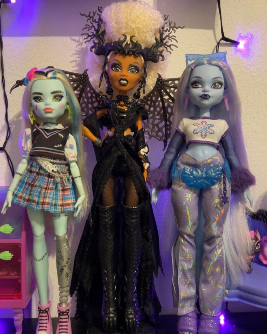 Monster High RuPaul Dragon Queen doll out of the box
