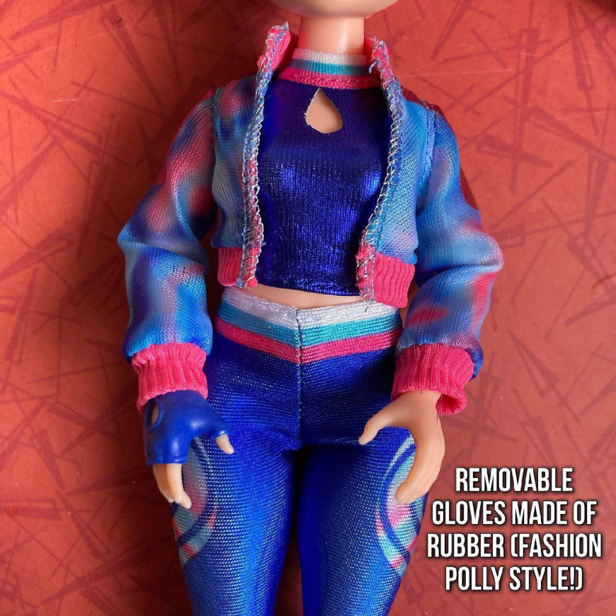 Unicorn Academy Isabel faslhion doll in real life photos