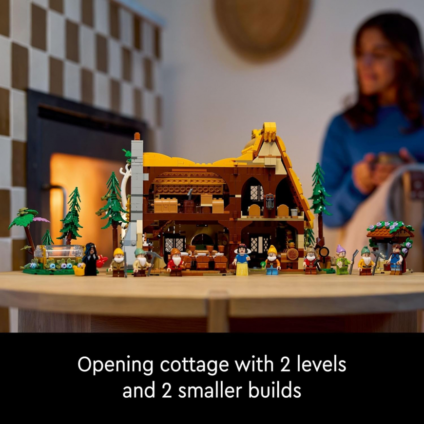 LEGO Disney Snow White and The Seven Dwarfs’ Cottage