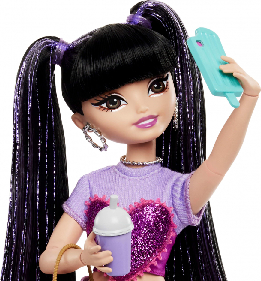 Barbie Dream Besties Renee doll