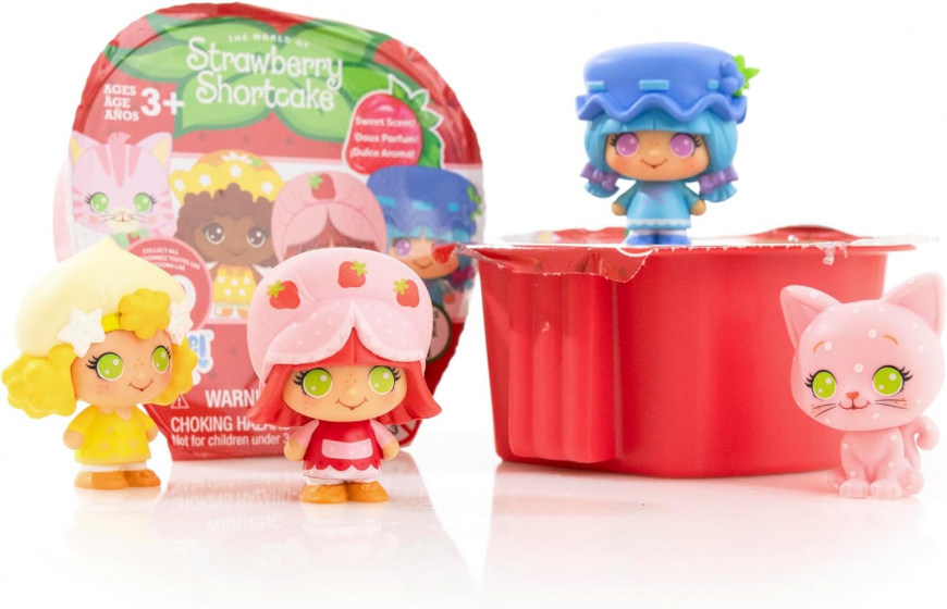 Strawberry Shortcake Collectible Micro Cheebee Blind Bag Mystery Figures
