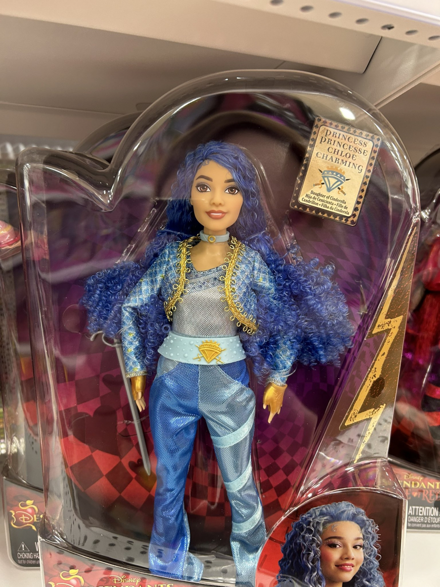 Descendants The Rise of Red dolls