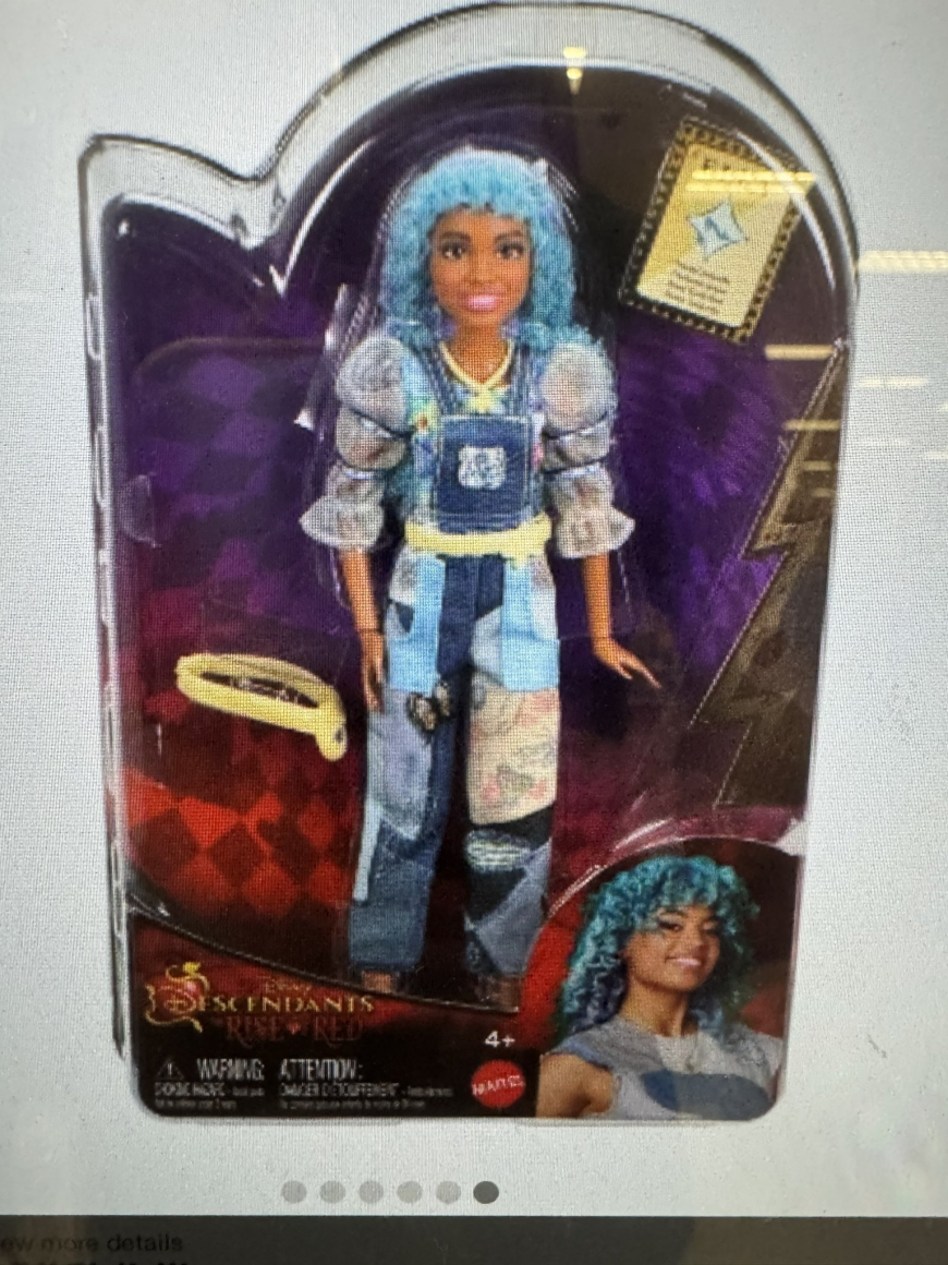 Descendants rise of red First look at Ella, young Cinderella doll