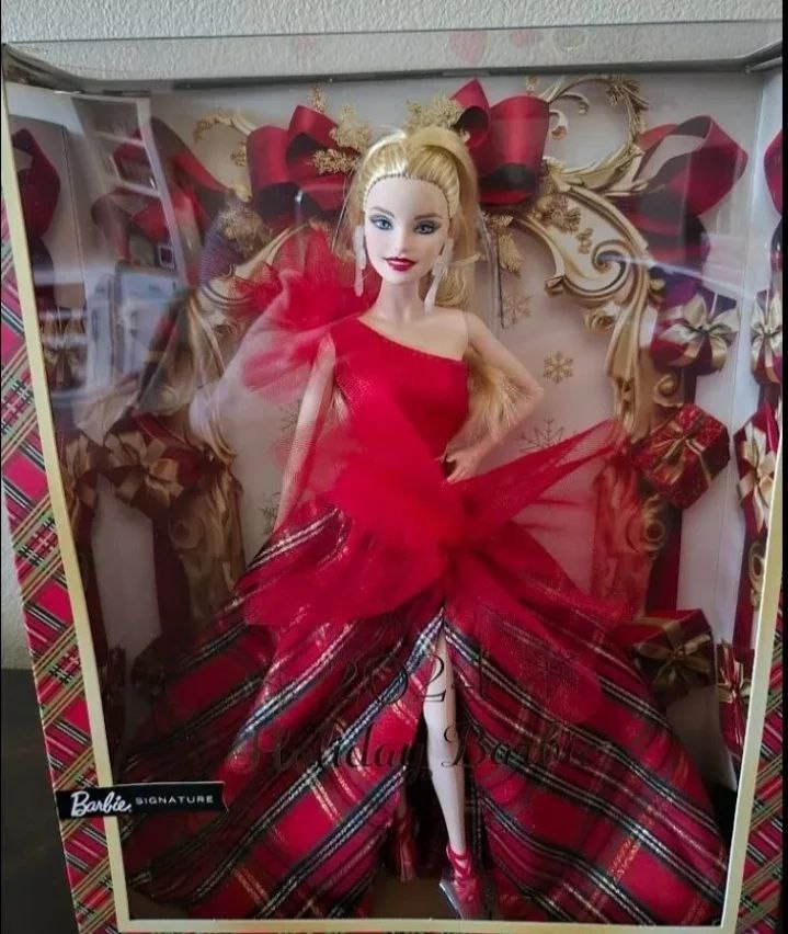 Barbie Signature Holiday 2024 dolls first look in box