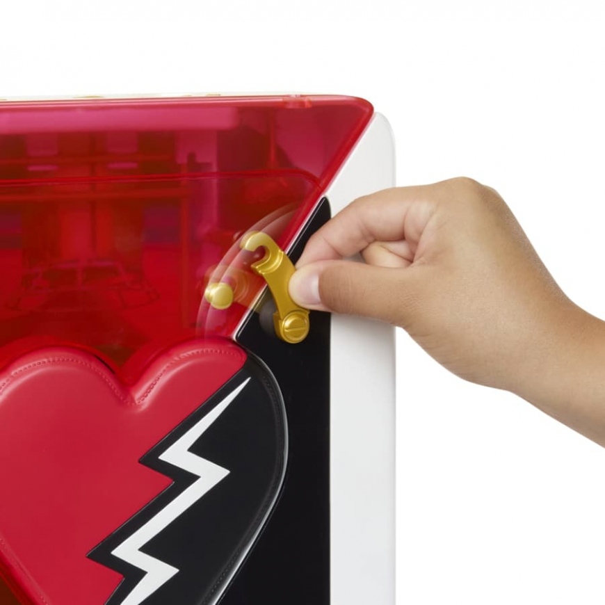 Descendants The Rise of Red Red's Rise and Rebel Closet Playset