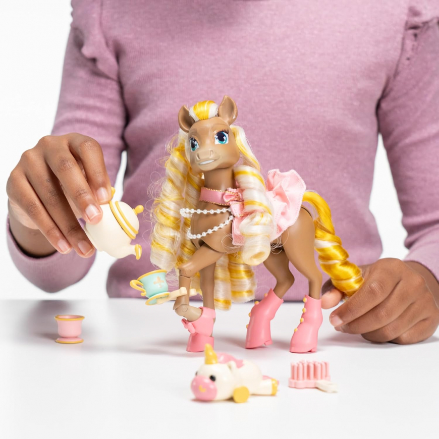 Wild Manes Cherie’s Tea and Treats Cart Playset