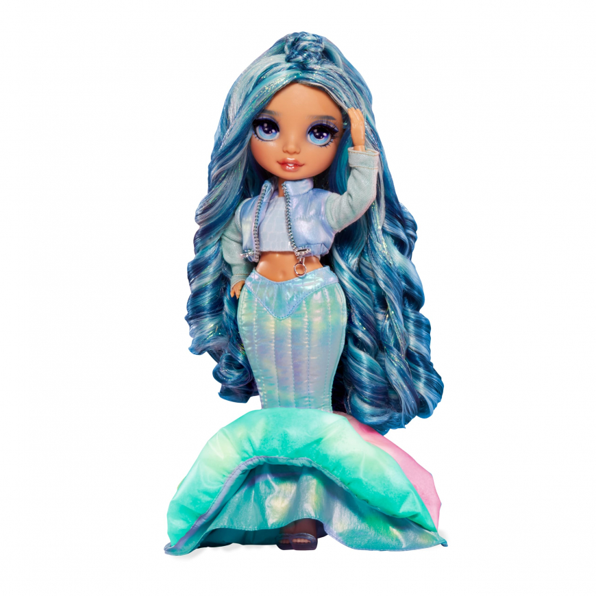 Rainbow High Winter Wonderland Skyler doll