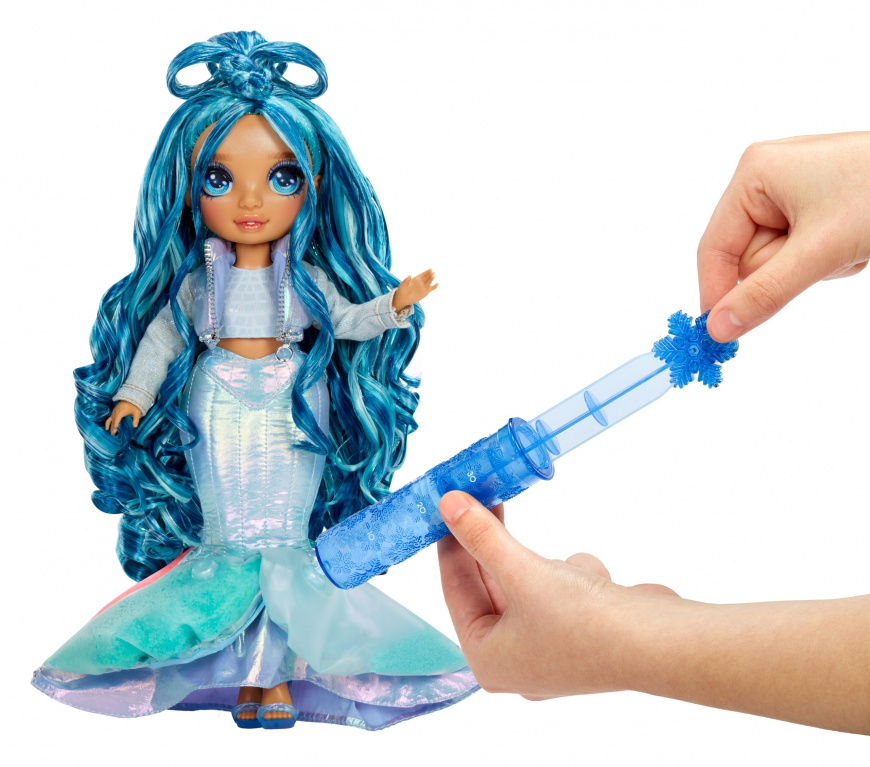 Rainbow High Winter Wonderland Skyler doll