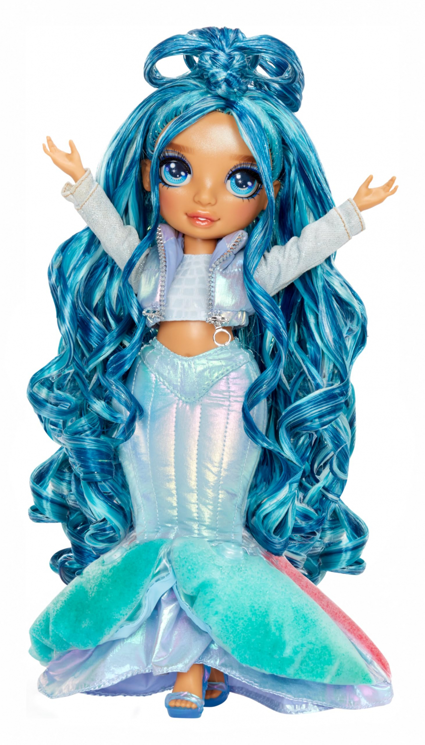 Rainbow High Winter Wonderland Skyler doll