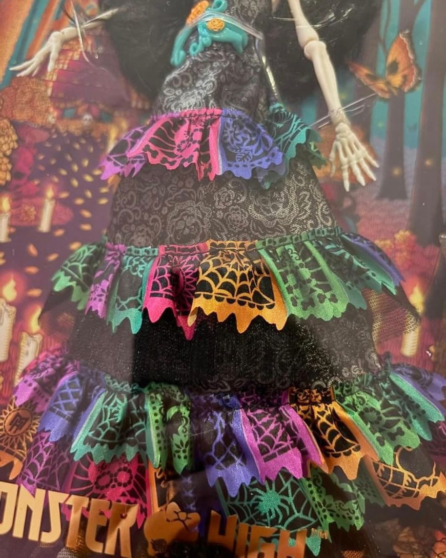 Monster High Howliday Dia De Muertos Skelita Calaveras 2024 doll in real life photos