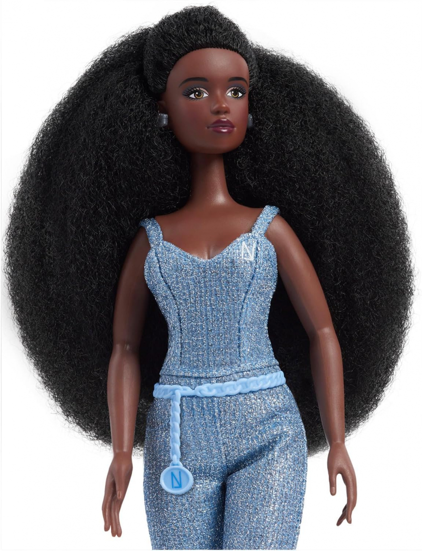 Naturalistas 2024 doll Liya