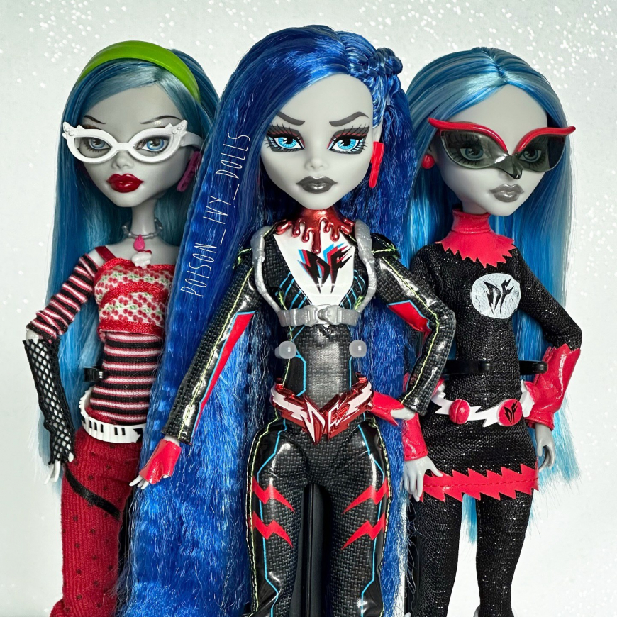 A comparison of the old and new Deadfast Ghoulia Yelps doll