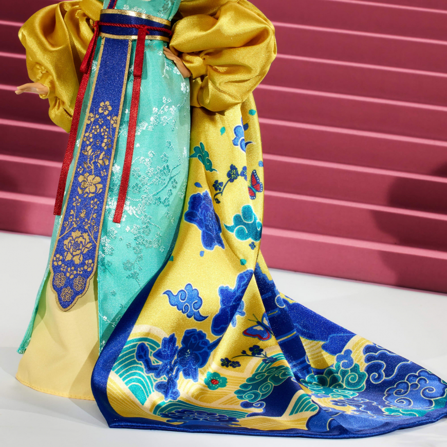Disney Collector Enchanted Elegance Collection Mulan doll