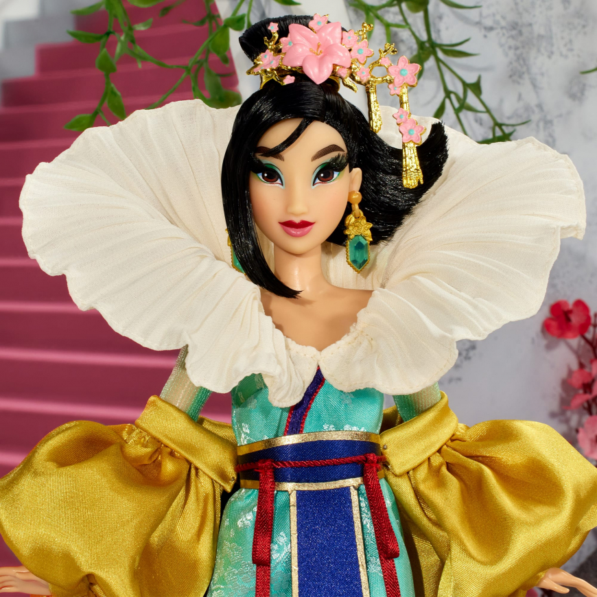 Disney Collector Enchanted Elegance Collection Mulan doll