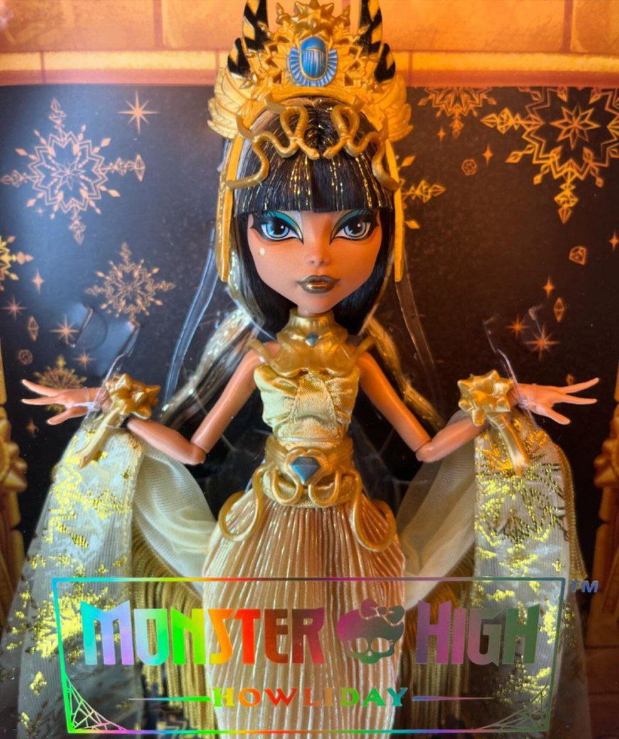 Monster High Howliday Winter Edition Cleo De Nile doll 2024 in real life photos