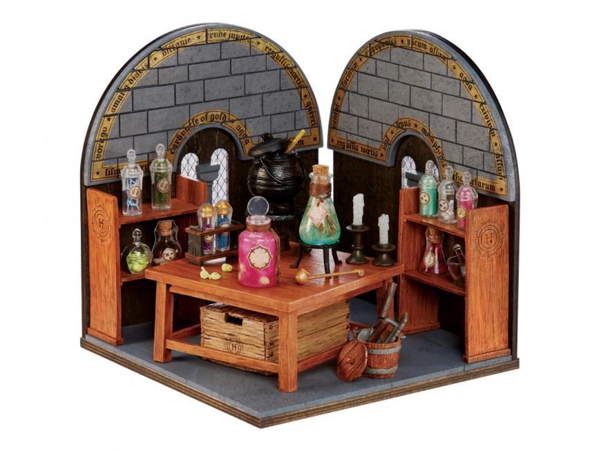Miniverse Make It Mini Harry Potter Potion Classroom built it set