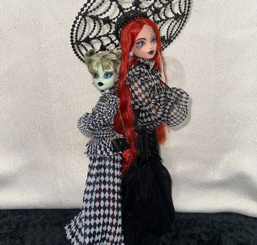 Monster High Witch Weaver Harris Reed Collector doll irl photos