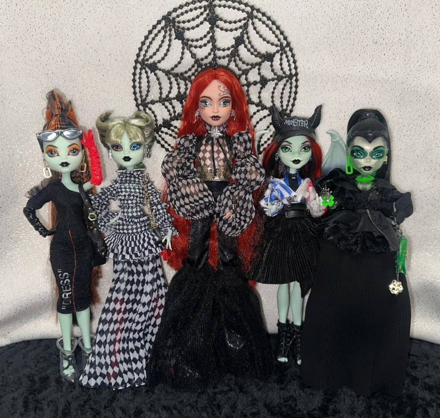 Monster High Witch Weaver Harris Reed Collector doll irl photos