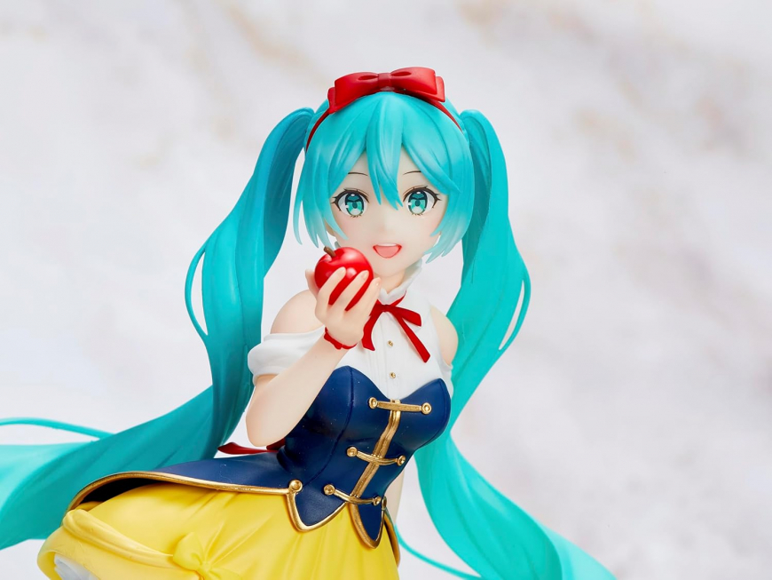 Hatsune Miku Wonderland Figure Snow White