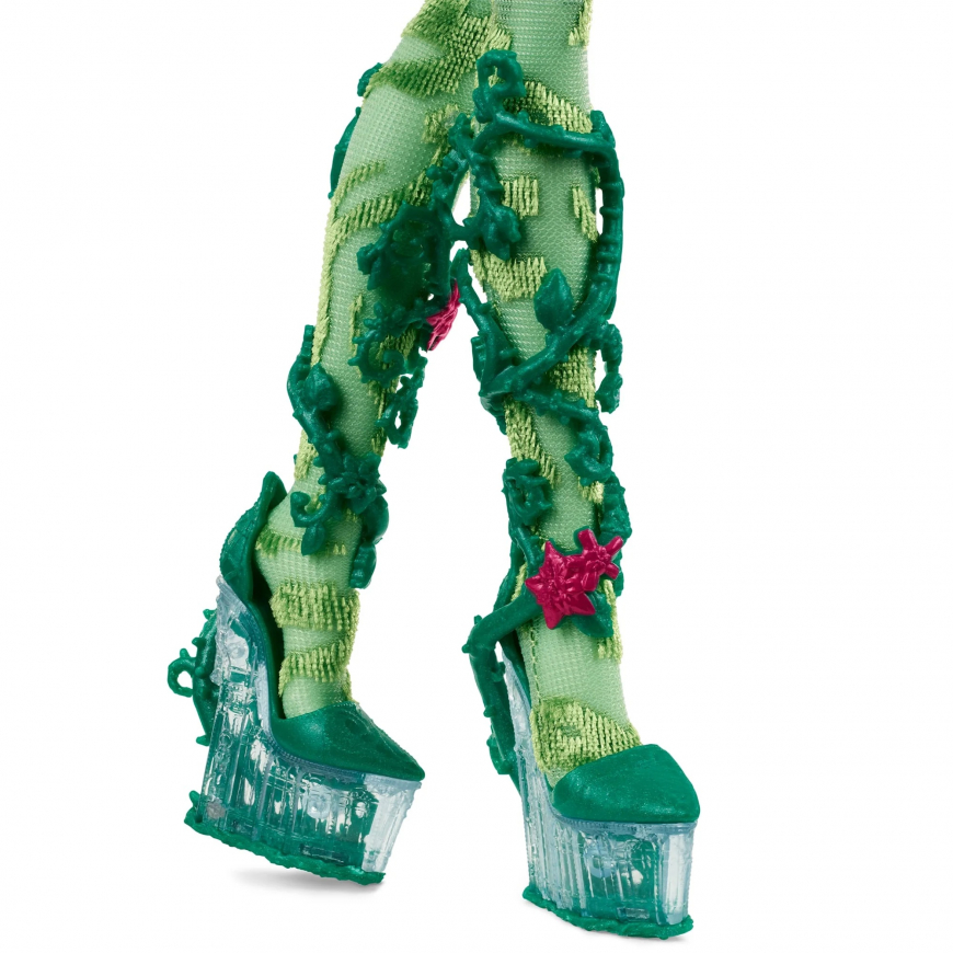 Monster High Skullector Venus McFlytrap doll