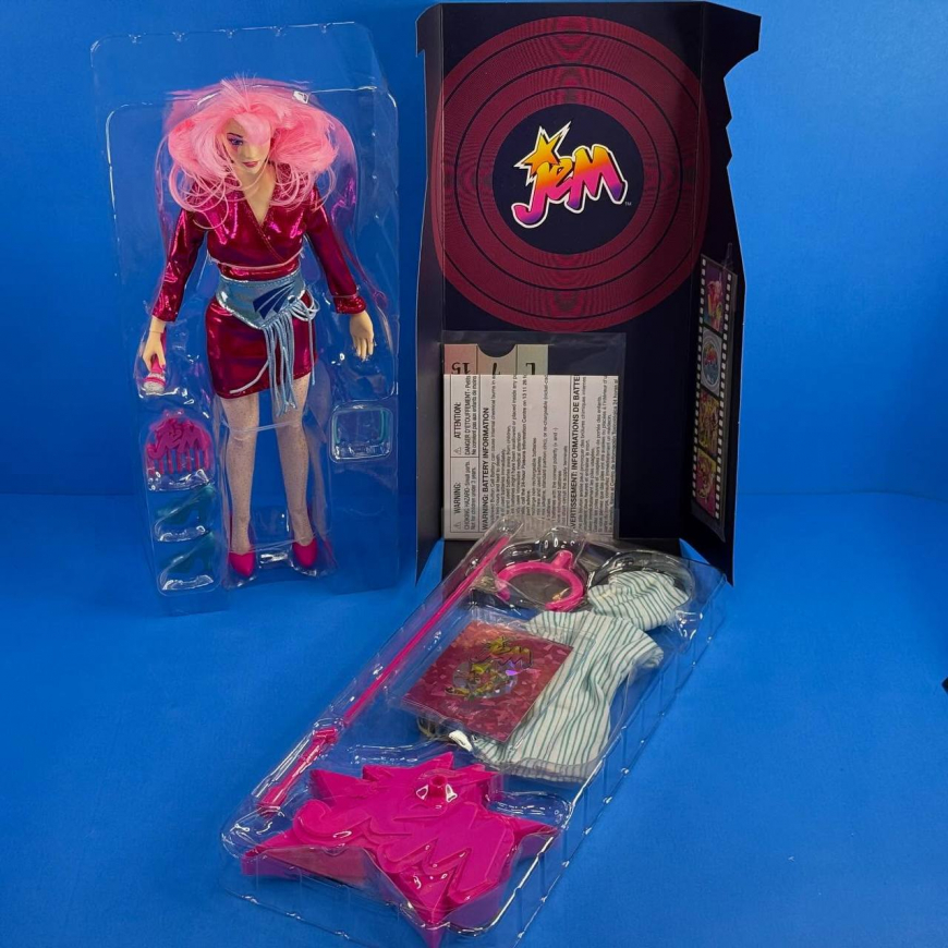 Jem and The Holograms new dolls from the Loyal Subjects