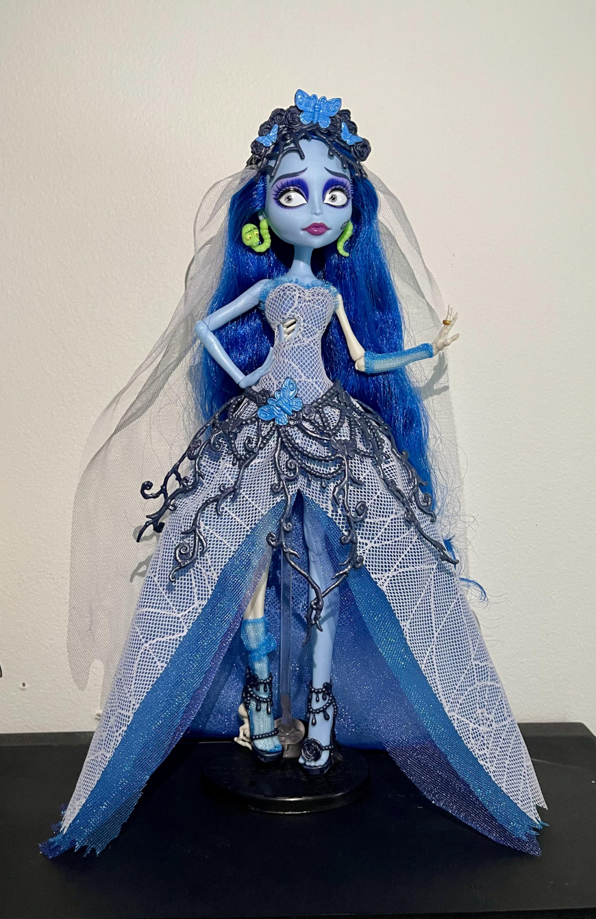 Monster High Skullector Emily The Corpse Bride doll out of the box