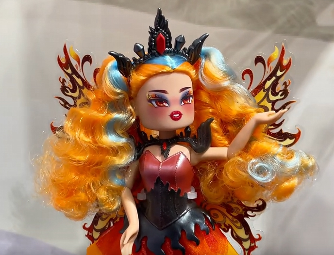 Royale High Series 3 Fire fairy Emberlynn fashion doll