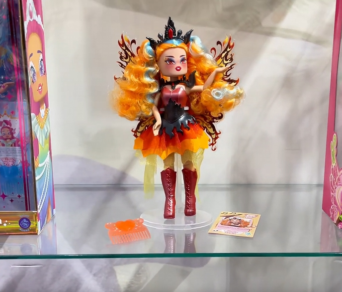 Royale High Series 3 Fire fairy Emberlynn fashion doll