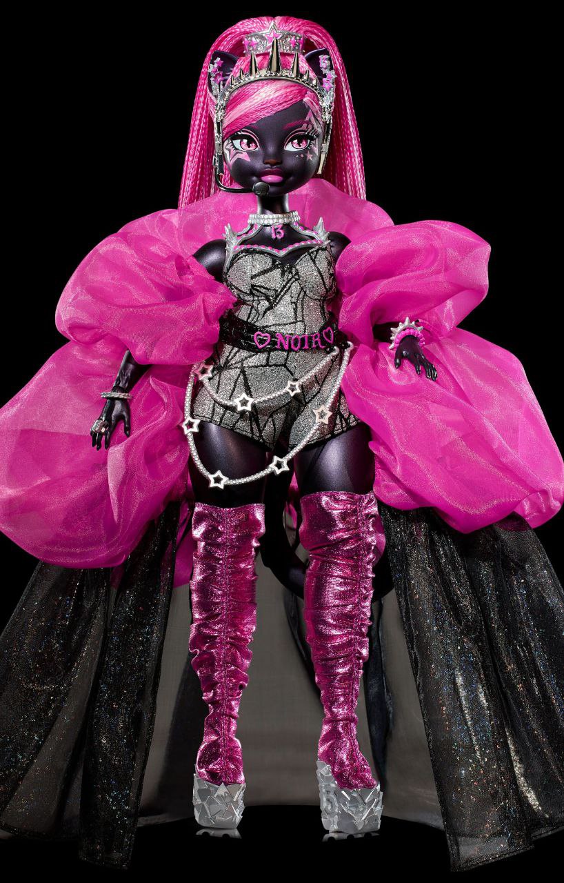Monster High Fang Vote Collector G3 Catty Noir doll
