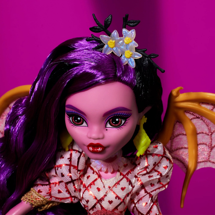 Monster High Designer Series Corazon Marikit Philippines Manananggal Skullector doll