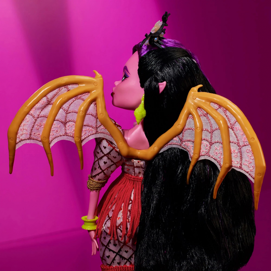 Monster High Designer Series Corazon Marikit Philippines Manananggal Skullector doll