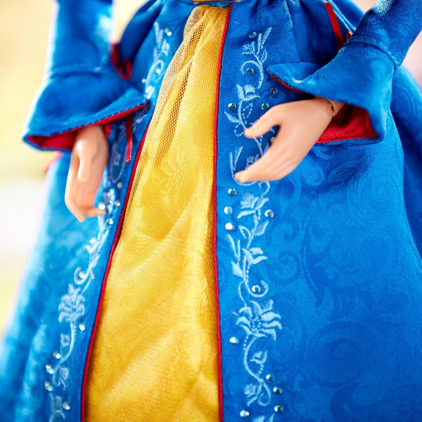 Disney Live Action Snow White Limited Edition Doll