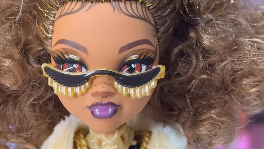 Hauntlywood Mysteries Clawdeen Wolf details