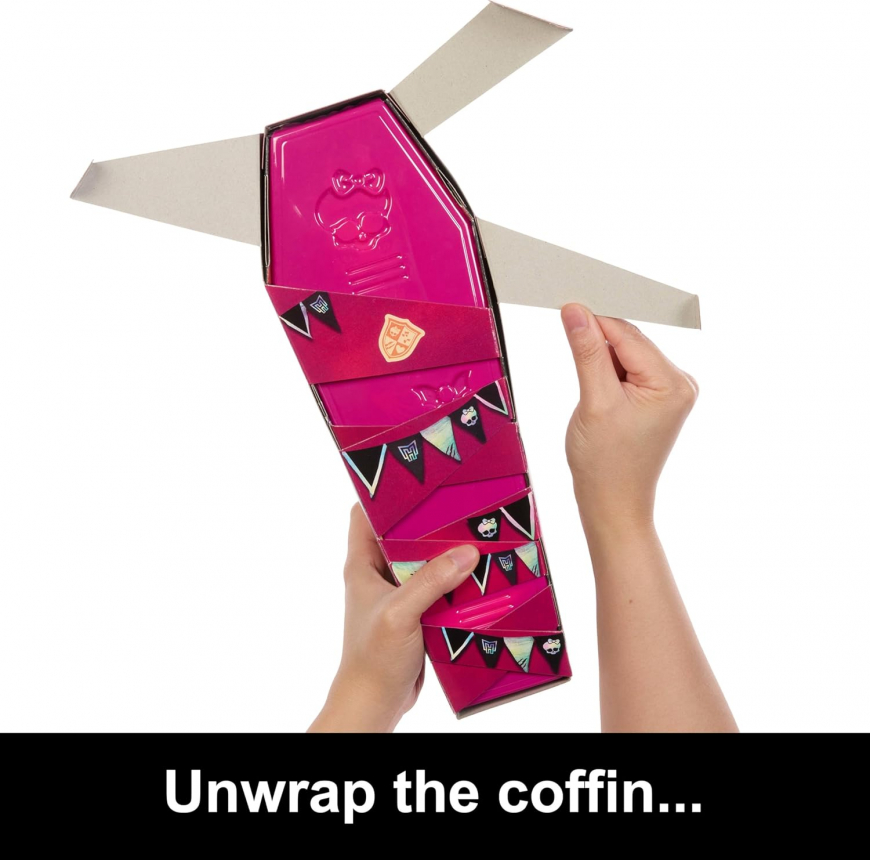 Monster High Buried Secrets series 2 dolls Scare-mester style