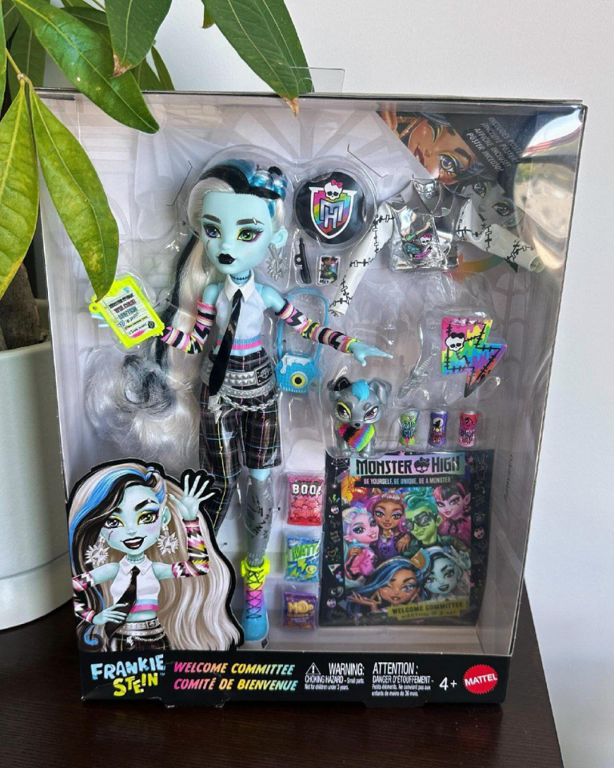 Monster High Welcome Committee Frankie Stein doll in real life