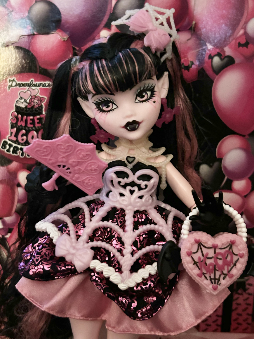 Monster High Scary Sweet Birthday dolls - YouLoveIt.com