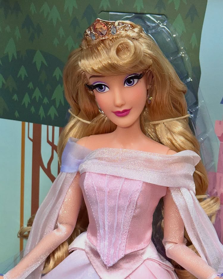 Disneyland's 70th Anniversary Sleeping Beauty Aurora Limited Edition doll in real life photos