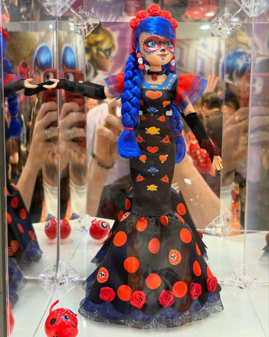 Miraculous Ladybug Dia de Muertos Ladybug doll