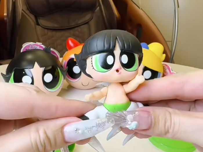 LOL Surprise Loves Powerpuff Girls dolls unboxing images