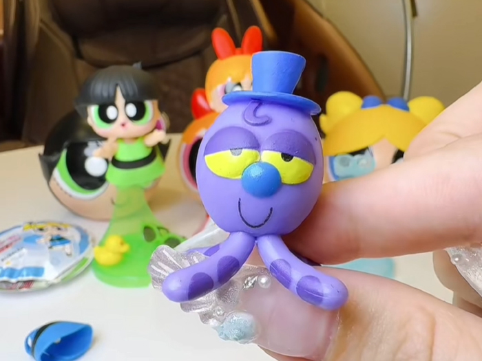 LOL Surprise Loves Powerpuff Girls dolls unboxing images