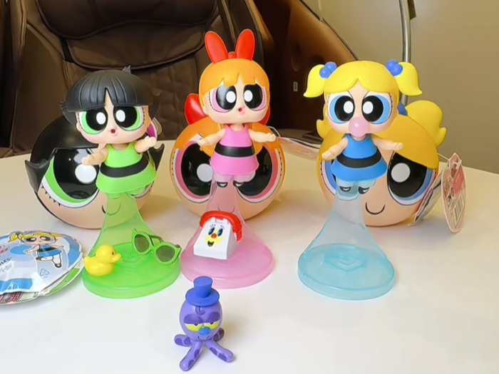 LOL Surprise Loves Powerpuff Girls dolls unboxing images